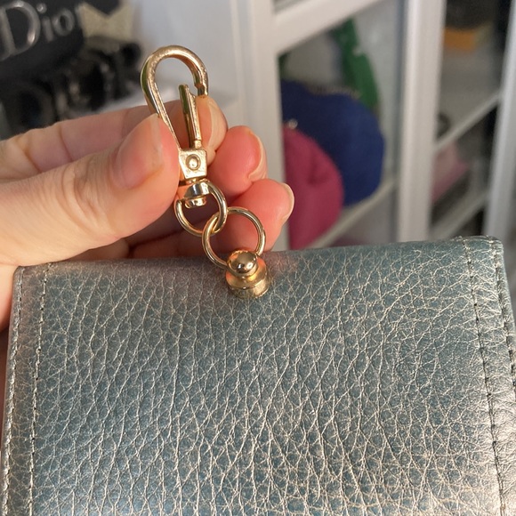 ❤️ Prada Key Holder Clip On Wallet ❤️ - Picture 5 of 15